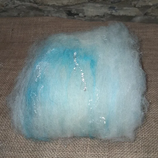 Morning frost white/cream/blue sparkle Carded Art Batt 30g