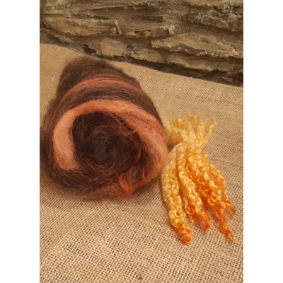 Black Brown and Orange Carded Art Batt 30g with 10g bunch of orange teeswater locks Black Brown and Orange Carded Art Batt 30g with 10g bunch of orange teeswater locks