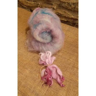 Fairy Dreams - Pink purple and Blue Carded Art Batt 30g with 10g pink Devon and Cornwall locks Fairy Dreams - Pink purple and Blue Carded Art Batt 30g with 10g pink Devon and Cornwall locks