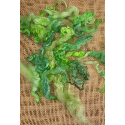 Mixed breeds curly wool, 10g Bright and light Green mix Mixed breeds curly wool, 10g Bright and light Green mix