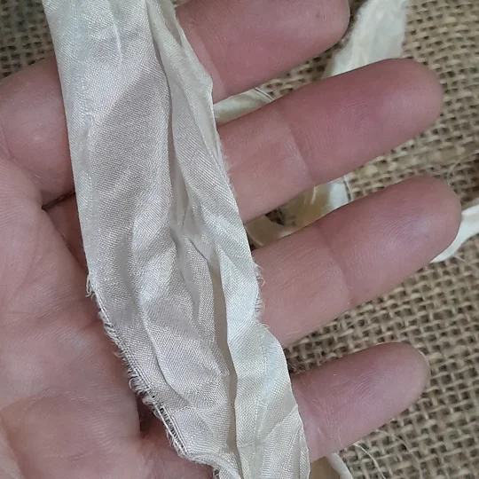 natural silk, sari silk, sari silk ribbon, silk ribbon, sari natural, natural colour silk ribbon