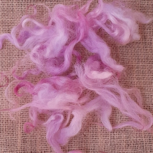 Pink Mallow valais blacknose loose curly  wool  and locks, 10g, curly wool
