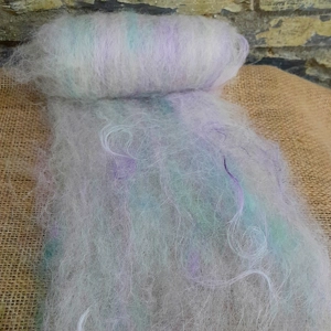 Magic Glen - green blue pink and purple Mini Carded Art Batt 15g