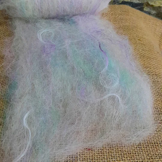 Magic Glen - green blue pink and purple Mini Carded Art Batt 15g