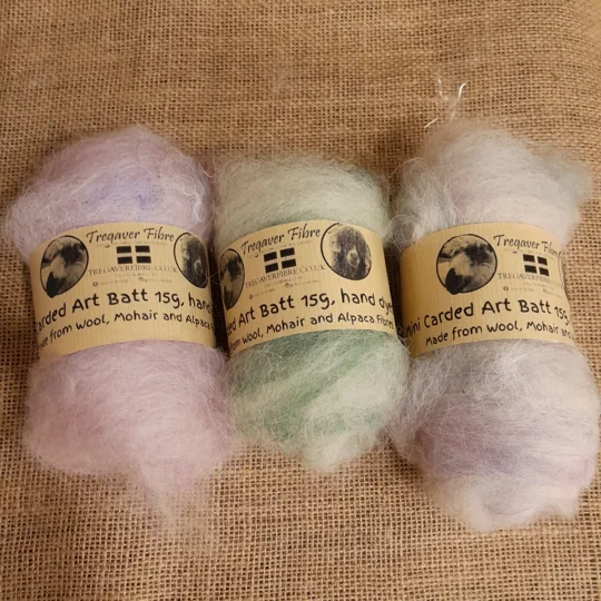 Magic Glen - green blue pink and purple Mini Carded Art Batt 15g