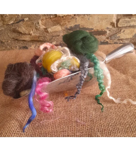 mystery scoop, surprise scoop, tops, wool, felting, weaving, spinning, carded wool