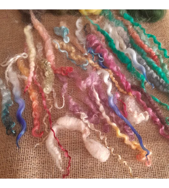 mystery scoop, surprise scoop, tops, wool, felting, weaving, spinning, carded wool