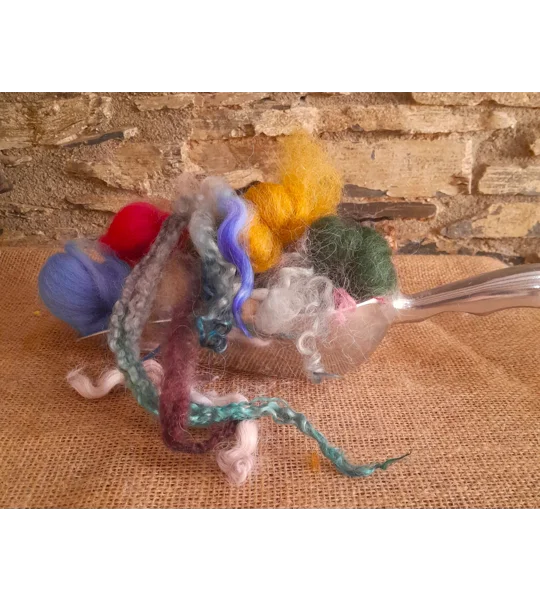 mystery scoop, surprise scoop, tops, wool, felting, weaving, spinning, carded wool