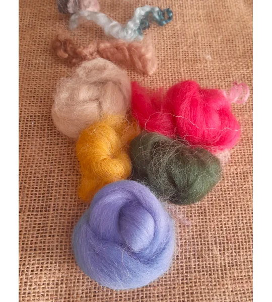 mystery scoop, surprise scoop, tops, wool, felting, weaving, spinning, carded wool