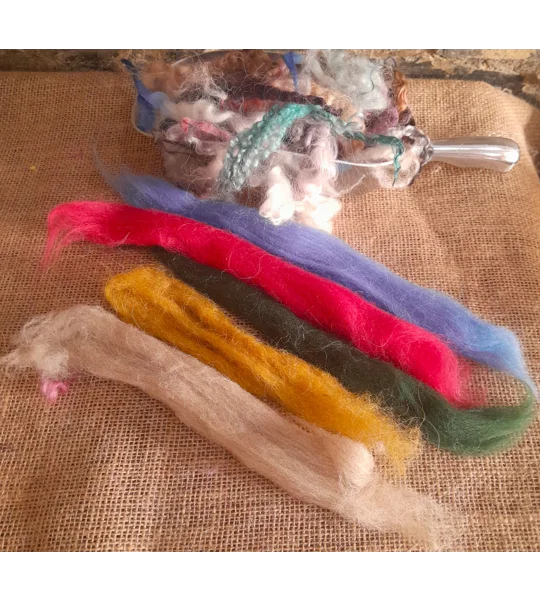 mystery scoop, surprise scoop, tops, wool, felting, weaving, spinning, carded wool