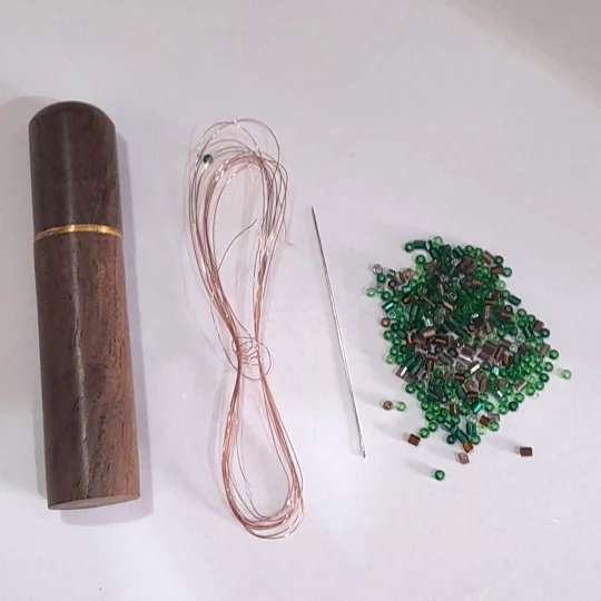 Beading Pack, Woodland colours, needle holder, needle, beads and wire