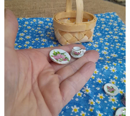 Tea for 2 miniature set, perfect for felting props or diaoramas