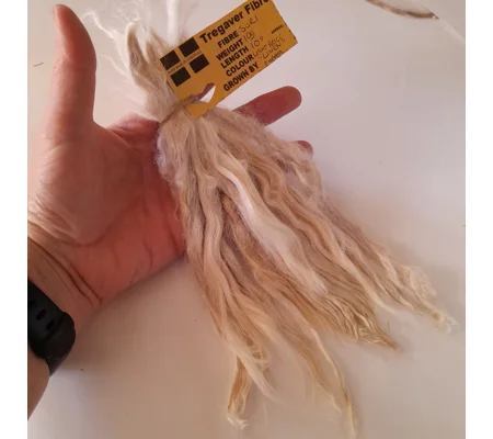 Suri Alpaca locks, 10g Linen (Light beige) long 8" staple, undyed washed premium doll hair fibre