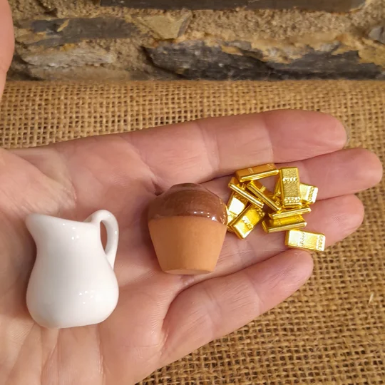 Nativity Props - Gold, Frankincense and Myrrh
