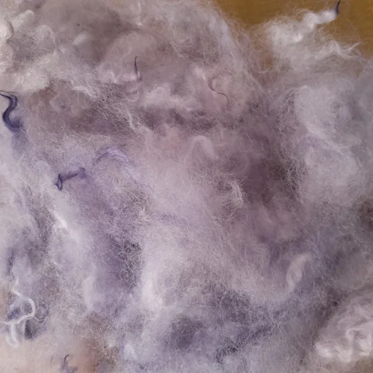 Wool Cloud - pale purple- Perendale wool - hand dyed - 10g