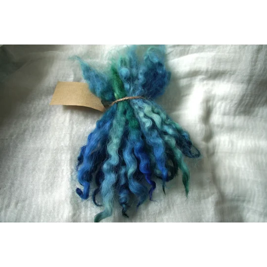 blue green locks, blue green wool locks, blue doll hair, green doll hari, marine, ocean, blythe, felting, needle felting, wet felting, nuno felting