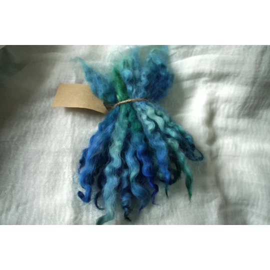 blue green locks, blue green wool locks, blue doll hair, green doll hari, marine, ocean, blythe, felting, needle felting, wet felting, nuno felting