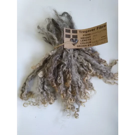 Winter morning mist, silver/grey/light brown Wensleydale Curly wool locks, 10g (v)
