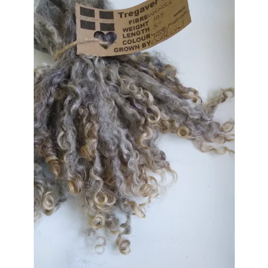 Winter morning mist, silver/grey/light brown Wensleydale Curly wool locks, 10g (v)
