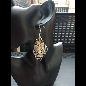 Metal Leaf Design Drop ..