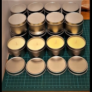 10 x Soy Oud & Burgamnt Candle Tin 20 hr - Creamy White 10 x Soy Oud & Burgamnt Candle Tin 20 hr - Creamy White