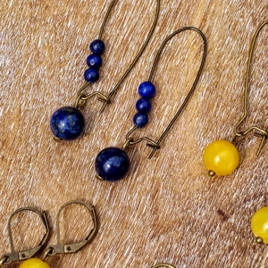 Lapis Lazuli on antique style bronze wire
