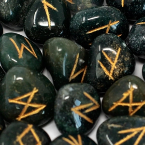 Bloodstone Runes Stone Set i..