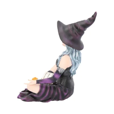 Aradia The Witch And Her Grimoire 14cm Aradia The Witch And Her Grimoire 14cm