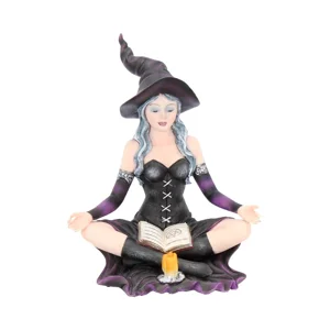 Aradia The Witch And Her Gri..