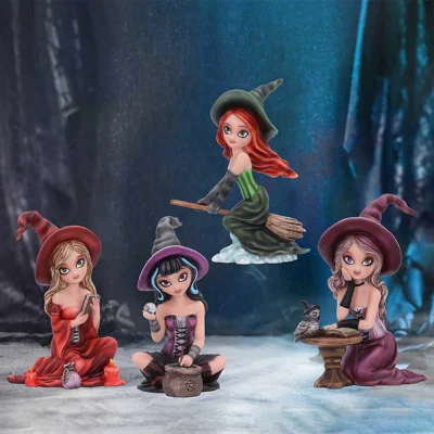Rina Witch Figurine 15cm Rina Witch Figurine 15cm