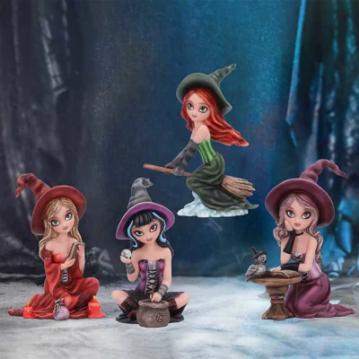 Agatha Witch Figurine 15cm Agatha Witch Figurine 15cm