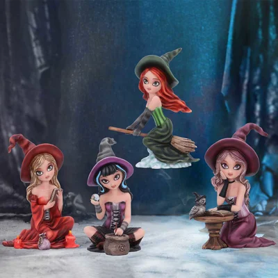 Willow Witch Figurine 16cm