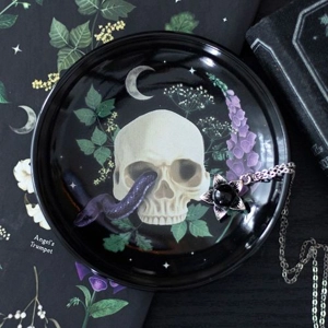 Venom & Vines Skull Trinket ..