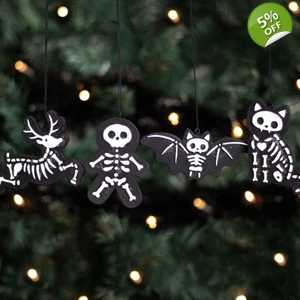 Set of 4 Black Creepy Skelet..