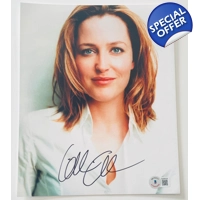 GILLIAN ANDERSON SIGNED 8x10 & BECKETT CERTIFIED BAS COA