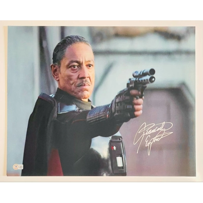 STAR WARS 16x20 POSTER SIGNED by GIANCARLO ESPOSITO and BECKETT CERTIFIED STAR WARS 16x20 POSTER SIGNED by GIANCARLO ESPOSITO and BECKETT CERTIFIED