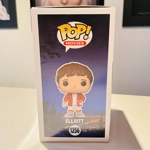 HENRY THOMAS SIGNED E.T THE EXTRA-TERRESTRIAL ELLIOTT 1256 FUNKO POP & JSA COA