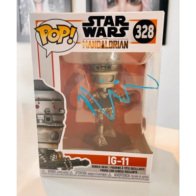 STAR WARS THE MANDALORIAN IG-11 328 FUNKO POP SIGNED by TAIKA WAITITI and BECKETT CERTIFIED STAR WARS THE MANDALORIAN IG-11 328 FUNKO POP SIGNED by TAIKA WAITITI and BECKETT CERTIFIED