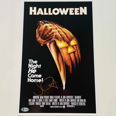 JOHN CARPENTER SIGNED HALLOWEEN 11x17 POSTER & BECKETT CERTIFIED BAS COA JOHN CARPENTER SIGNED HALLOWEEN 11x17 POSTER & BECKETT CERTIFIED BAS COA