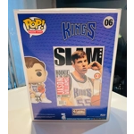 NBA SACRAMENTO KINGS JASON WILLIAMS FUNKO MAGAZINE COVERS SIGNED and JSA CERTIFIED NBA SACRAMENTO KINGS JASON WILLIAMS FUNKO MAGAZINE COVERS SIGNED and JSA CERTIFIED