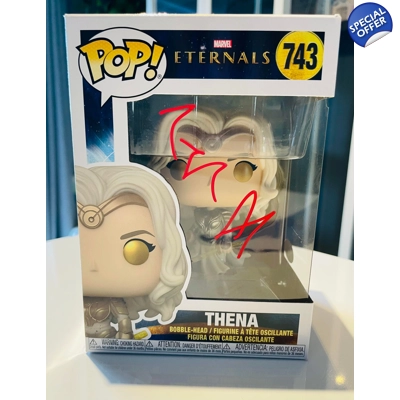 ETERNALS THENA 743 FUNKO POP SIGNED by ANGELINA JOLIE and JSA CERTIFIED5 ETERNALS THENA 743 FUNKO POP SIGNED by ANGELINA JOLIE and JSA CERTIFIED5