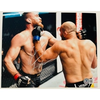 GLOVER TEIXEIRA SIGNED UFC 8x10 PHOTO & BECKETT CERTIFIED BAS COA