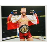JAN BLACHOWICZ SIGNED UFC 8x10 PHOTO & BECKETT CERTIFIED BAS COA