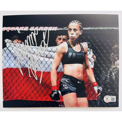 UFC 8x10 SIGNED by JOANNA JEDRZEJCZYK and BECKETT CERTIFIED12