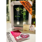 MILLA JOVOVICH SIGNED RESIDENT EVIL T-VIRUS & G-VACCINE PROP & CA CERTIFIED COA