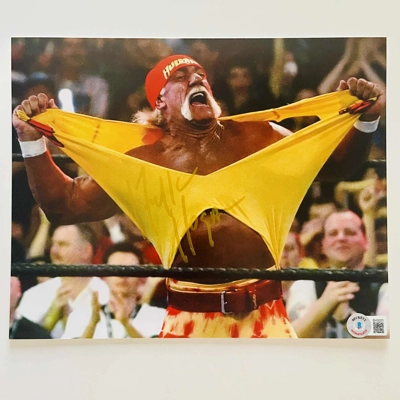 HULK HOGAN SIGNED 8x10 & BECKETT CERTIFIED HULK HOGAN SIGNED 8x10 & BECKETT CERTIFIED