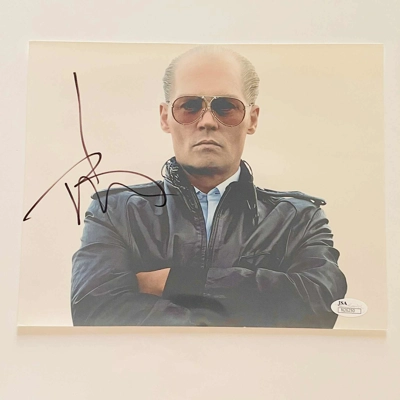 JOHNNY DEPP SIGNED BLACK MASS 8X10 & JSA CERTIFIED COA JOHNNY DEPP SIGNED BLACK MASS 8X10 & JSA CERTIFIED COA