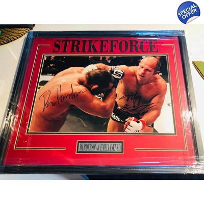 FEDOR EMELIANENKO & DAN HENDERSON SIGNED STRIKEFORCE FRAMED & DOUBLE CERTIFIED FEDOR EMELIANENKO & DAN HENDERSON SIGNED STRIKEFORCE FRAMED & DOUBLE CERTIFIED