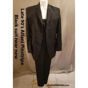 Late 90's/early 00's Alfani Blk pinstripe Suit near new