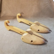 Vulcan wood shoe trees Sm